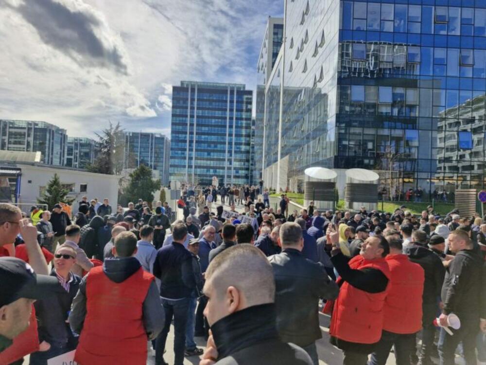 <p>"Ovo je autogol Aleksandra Vučića ili ko je smislio ovu akciju", rekao je programski direktor N1 Igor Božić</p>