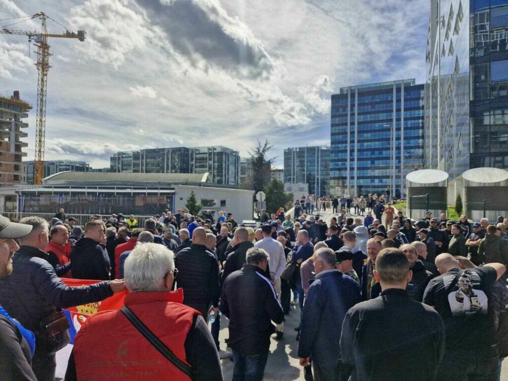 <p>"Ovo je autogol Aleksandra Vučića ili ko je smislio ovu akciju", rekao je programski direktor N1 Igor Božić</p>