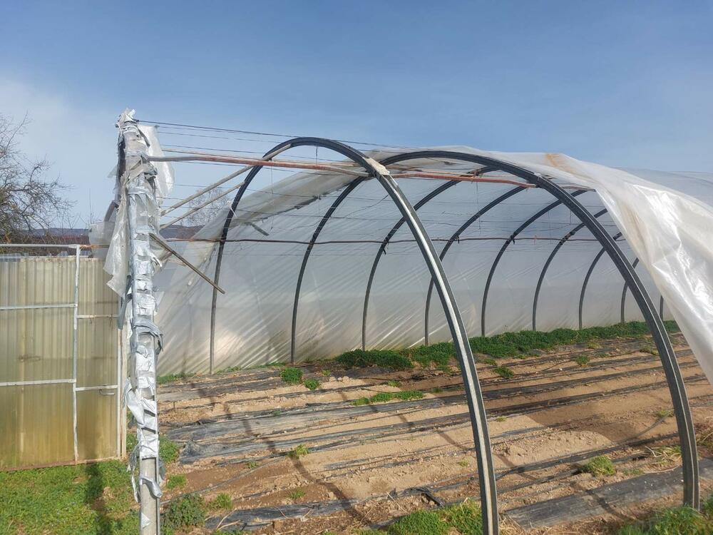 <p>Vjetar koji od sinoć duva pričinio materijalnu štetu</p>