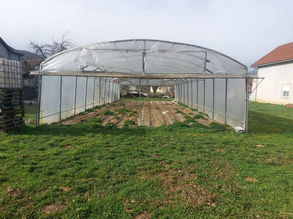 <p>Vjetar koji od sinoć duva pričinio materijalnu štetu</p>