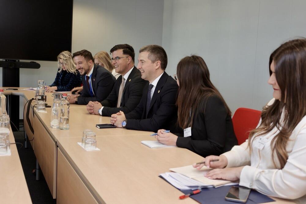 Detalj sa sastanka, Foto: Kabinet potpredsjednika Vlade za bezbjednost, odbranu, borbu protiv kriminala i unutrašnju politiku