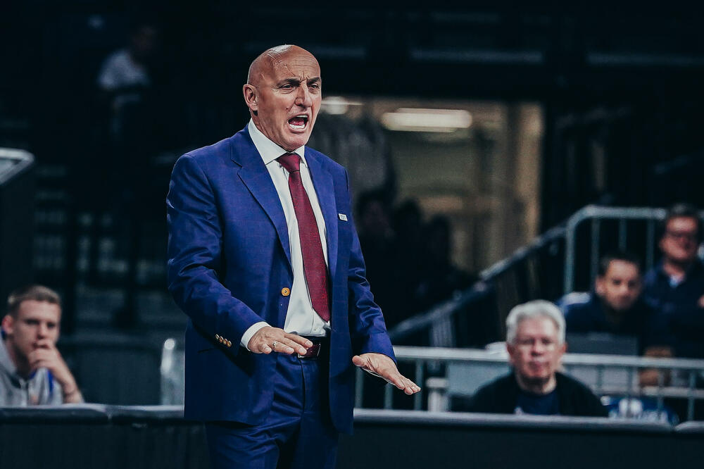 Mihailo Pavićević na večerašnjem meču, Foto: ABA Liga/Dragana Stjepanović