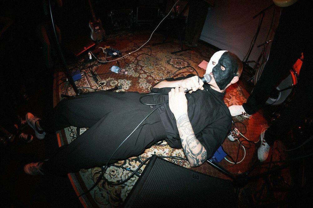 Maske su dio ikonografije grupe Srpski nož i pravi ih pjevač Sergej Sasunkevič, Foto: Vlad Sinica