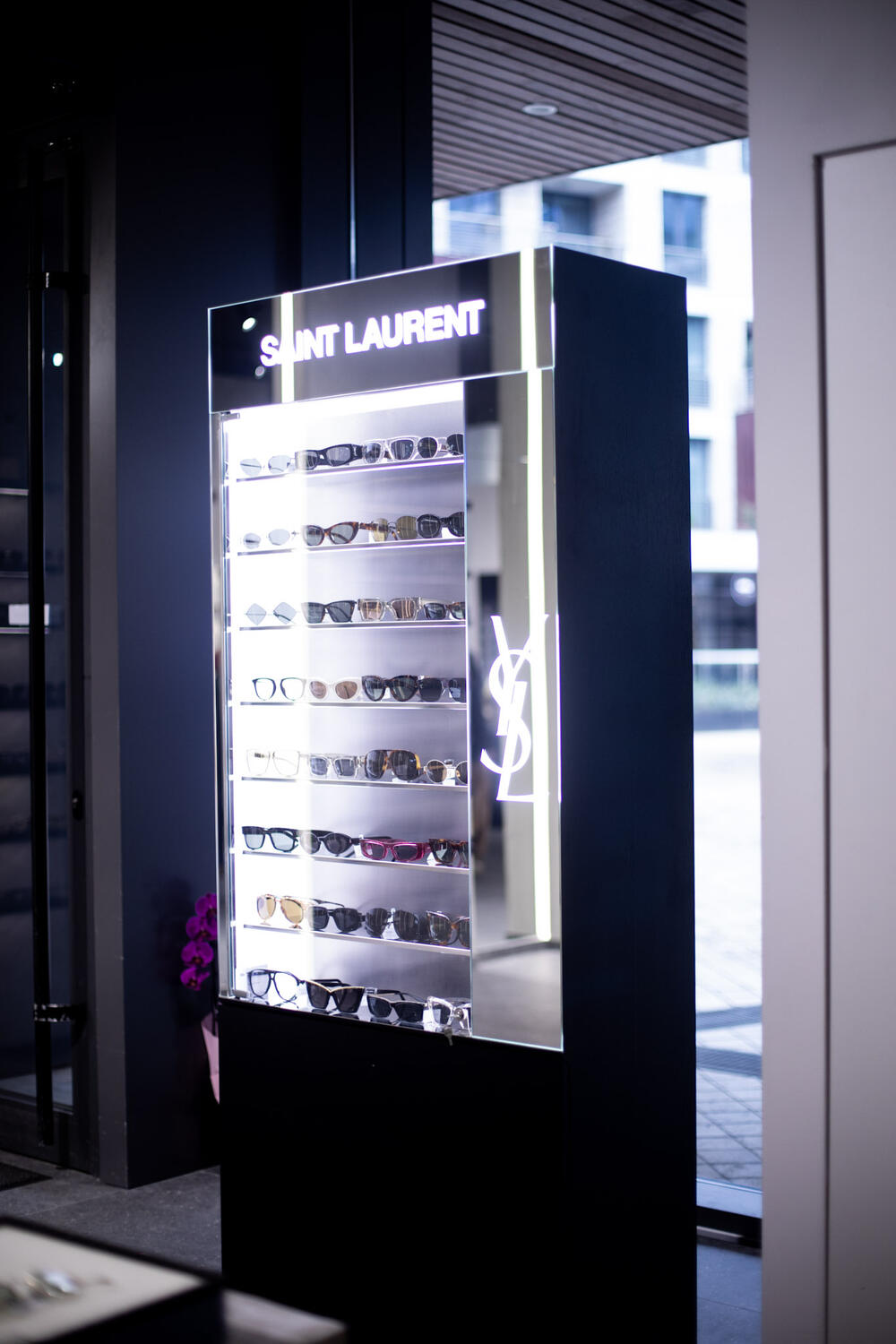 <p><em>Pozivamo sve posjetioce da dođu i otkriju jedinstvenu ponudu, kao i da iskoriste promotivnu akciju povodom otvaranja do -15% popusta na asortiman.</em></p>