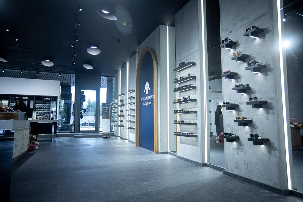 <p><em>Pozivamo sve posjetioce da dođu i otkriju jedinstvenu ponudu, kao i da iskoriste promotivnu akciju povodom otvaranja do -15% popusta na asortiman.</em></p>