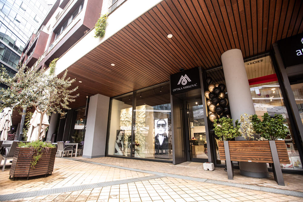 <p><em>Pozivamo sve posjetioce da dođu i otkriju jedinstvenu ponudu, kao i da iskoriste promotivnu akciju povodom otvaranja do -15% popusta na asortiman.</em></p>