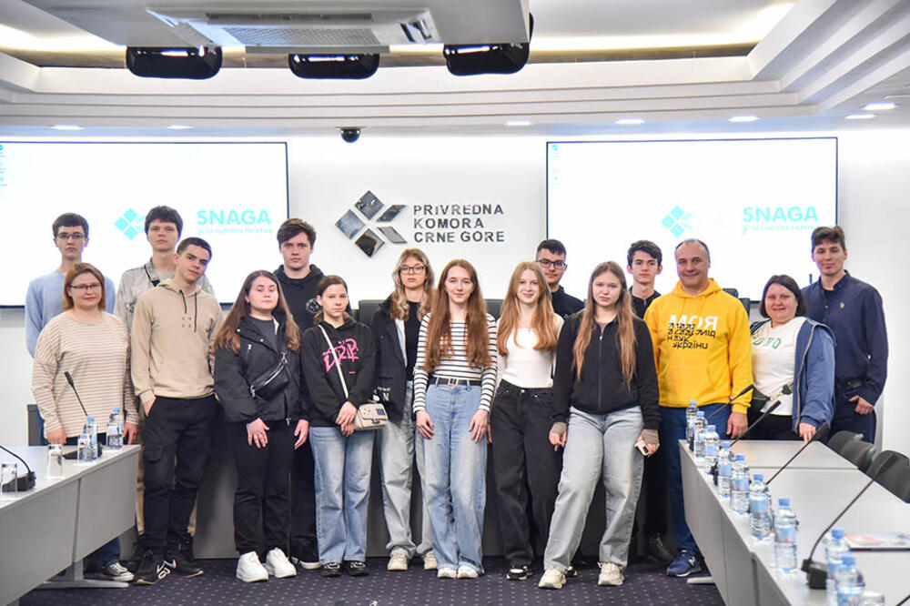 Posjeta PKCG od strane učenika i profesora Male akademije nauka, Foto: Privredna komora Crne Gore