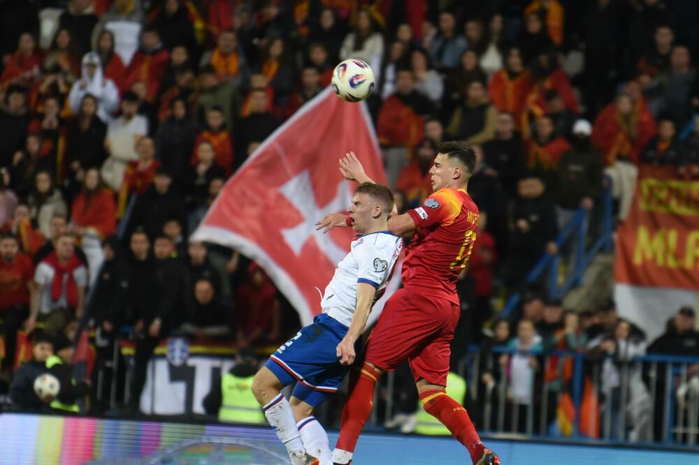 Nikola Krstović tokom nedavnog duela sa Farskim Ostrvima, Foto: Luka Zeković