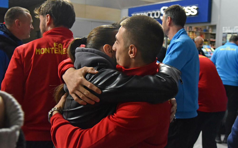 <p>Prva crnogorska fudbalska selekcija koja je izborila plasman na veliko takmičenje - osam najbolji u Evropi</p>