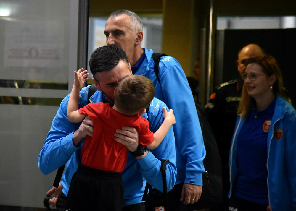 <p>Prva crnogorska fudbalska selekcija koja je izborila plasman na veliko takmičenje - osam najbolji u Evropi</p>