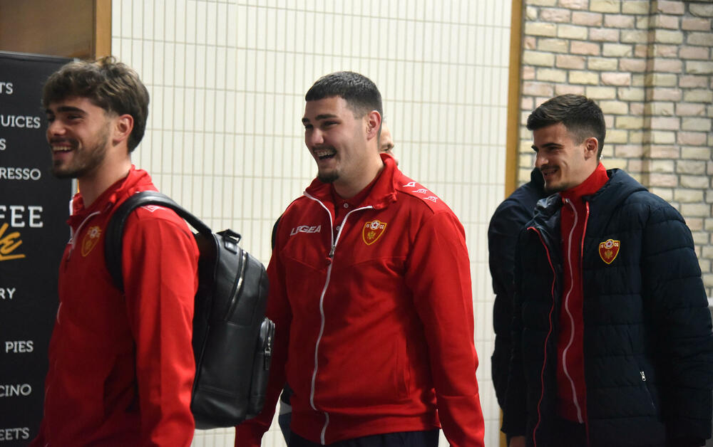 <p>Prva crnogorska fudbalska selekcija koja je izborila plasman na veliko takmičenje - osam najbolji u Evropi</p>