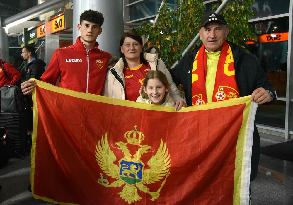 <p>Prva crnogorska fudbalska selekcija koja je izborila plasman na veliko takmičenje - osam najbolji u Evropi</p>