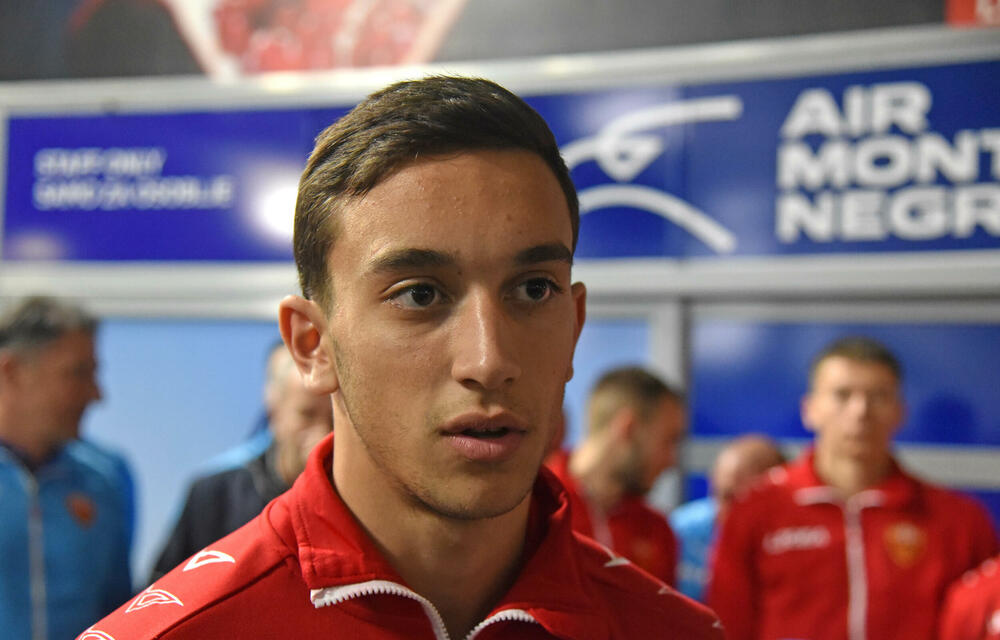 <p>Prva crnogorska fudbalska selekcija koja je izborila plasman na veliko takmičenje - osam najbolji u Evropi</p>