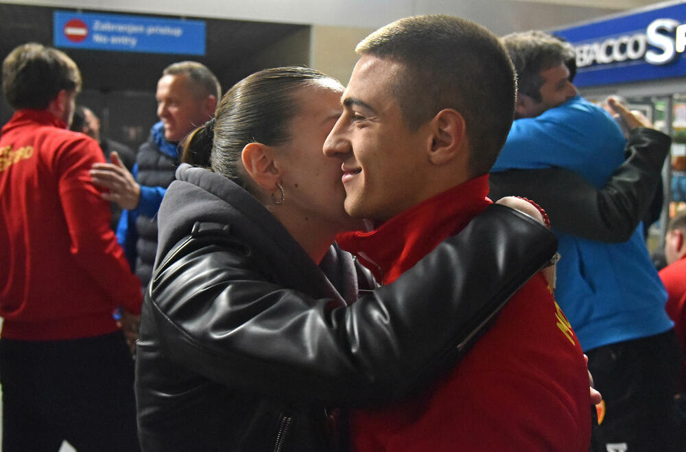 <p>Prva crnogorska fudbalska selekcija koja je izborila plasman na veliko takmičenje - osam najbolji u Evropi</p>