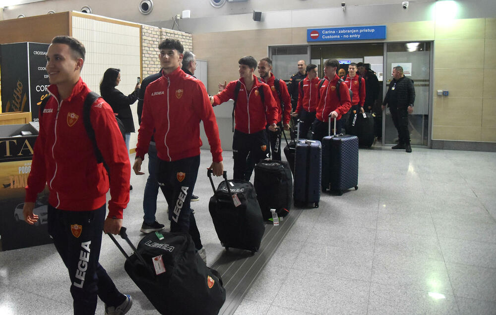 <p>Prva crnogorska fudbalska selekcija koja je izborila plasman na veliko takmičenje - osam najbolji u Evropi</p>