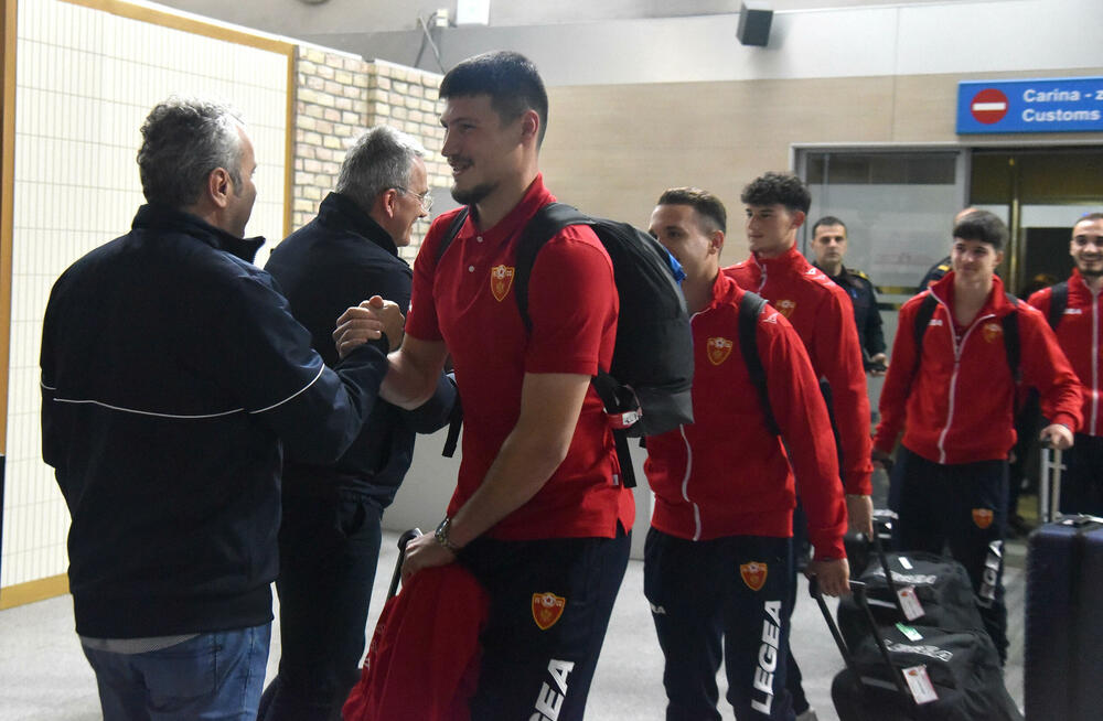 <p>Prva crnogorska fudbalska selekcija koja je izborila plasman na veliko takmičenje - osam najbolji u Evropi</p>