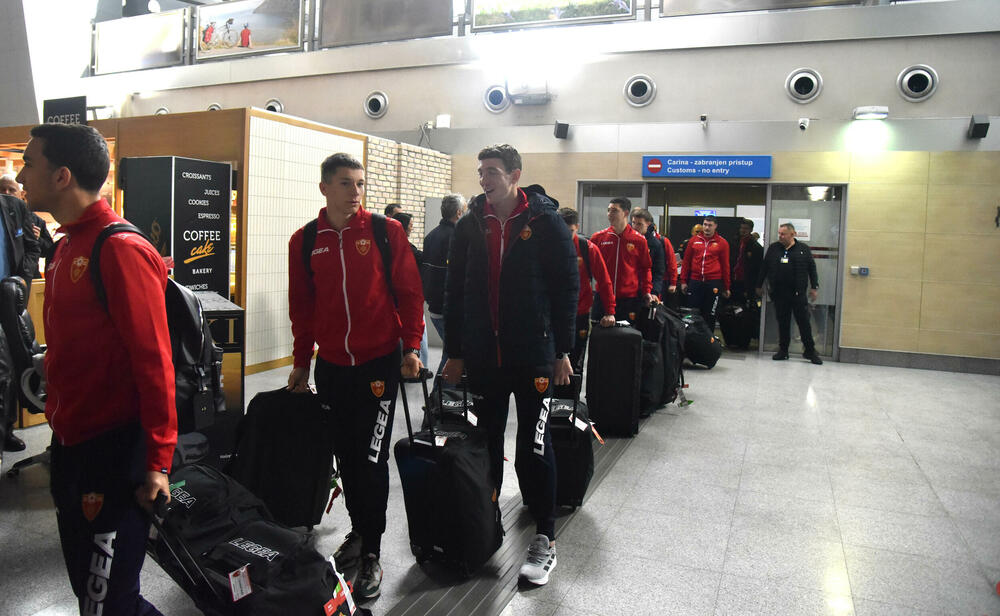 <p>Prva crnogorska fudbalska selekcija koja je izborila plasman na veliko takmičenje - osam najbolji u Evropi</p>