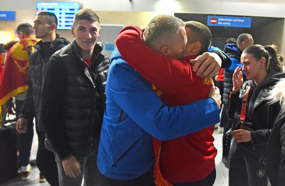 <p>Prva crnogorska fudbalska selekcija koja je izborila plasman na veliko takmičenje - osam najbolji u Evropi</p>