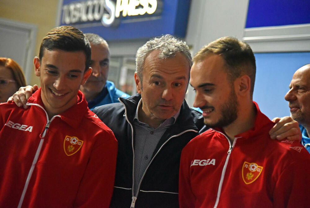 <p>Prva crnogorska fudbalska selekcija koja je izborila plasman na veliko takmičenje - osam najbolji u Evropi</p>