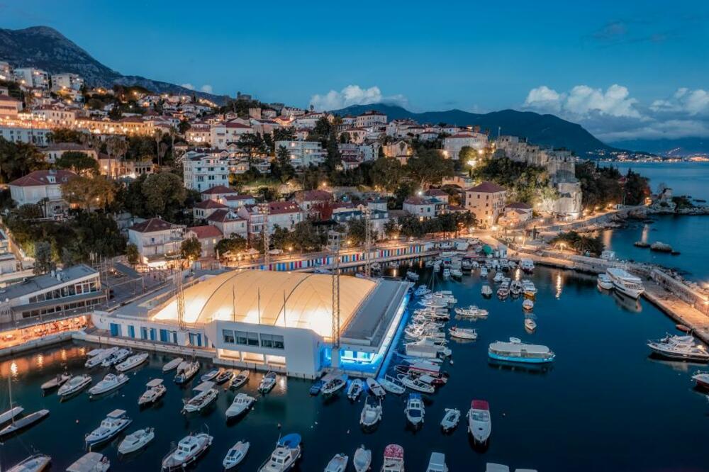 Bazen na Škveru je spreman za spektakl, Foto: Vuk Ilić