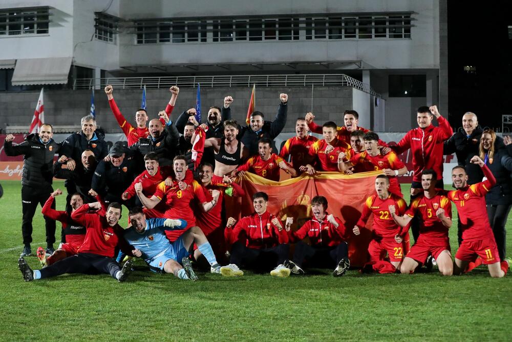 Omladinska fudbalska reprezentacija Crne Gore