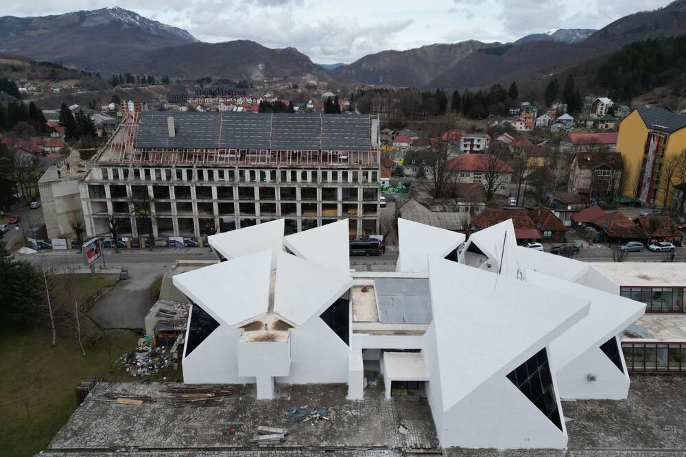 Spomen dom u Kolašinu, Foto: Davor Sedlarević