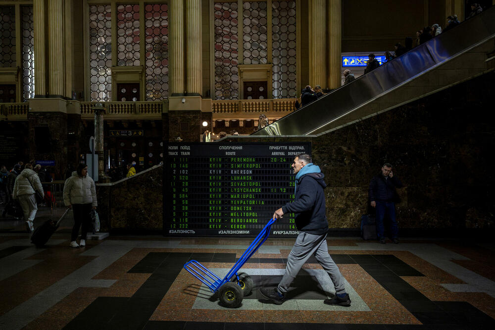 Detalj sa stanice u Kijevu, Foto: Reuters