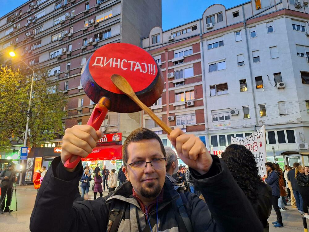 <p>Student Filozofskog fakulteta Đorđe Petrović rekao je da su se studenti i građani Niša okupili zbog kolektivne odgovornosti za ono što se desilo</p>