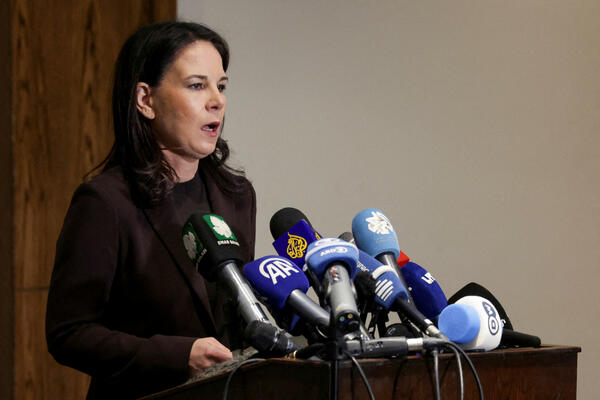 Berbok: SAD ne treba da budu zavedene Putinovom taktikom...