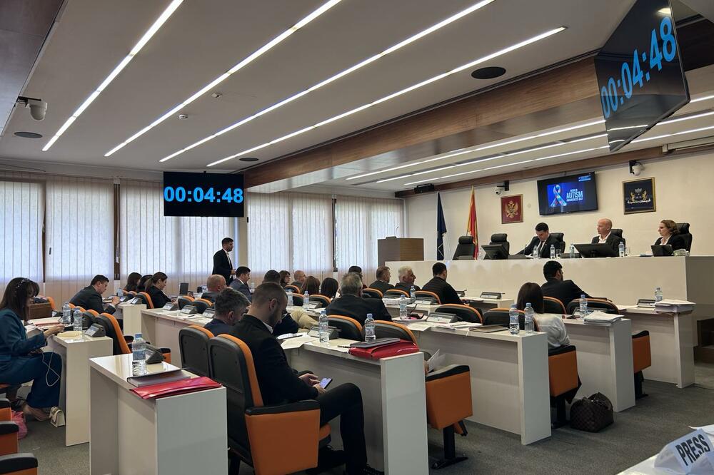 Sa jedne od prethodnih sjednica SO Budva, Foto: Vuk Lajović