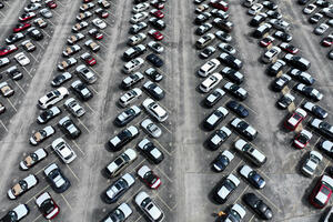 Amerika uvodi carine na uvoz automobila 3. aprila, dažbine na...