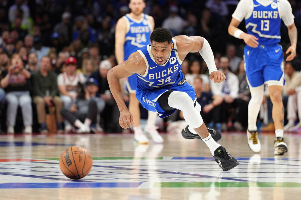 Janis Adetokumbo na meču sa Filadelfijom, Foto: Reuters