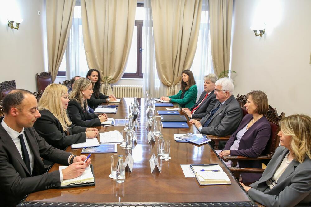 Sa sastanka, Foto: CBCG