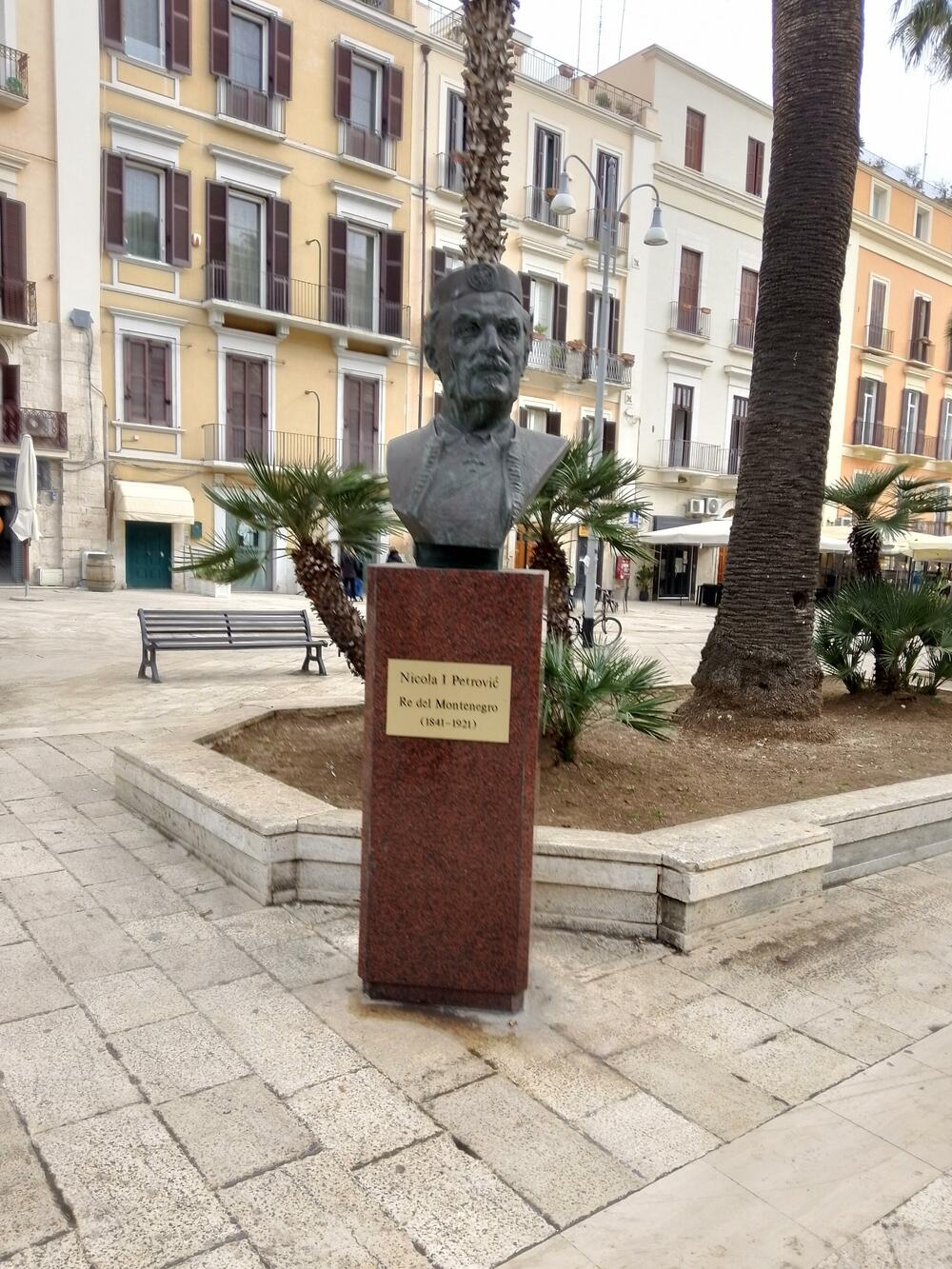 Bista crnogorskog kralja Nikole na Corso Vittorio Emanuele