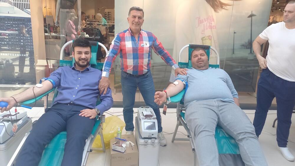 <p>"Naravno, da smo zadovoljni sa brojem prikupljenih jedinica krvi, zahvalni svim onima koji su danas pokazali veliku humanost i ljubav prema čovjeku"</p>