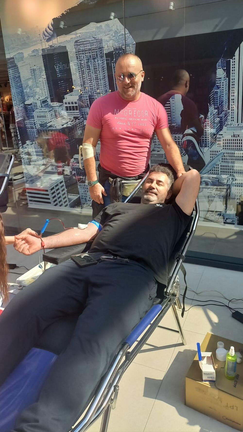 <p>"Naravno, da smo zadovoljni sa brojem prikupljenih jedinica krvi, zahvalni svim onima koji su danas pokazali veliku humanost i ljubav prema čovjeku"</p>