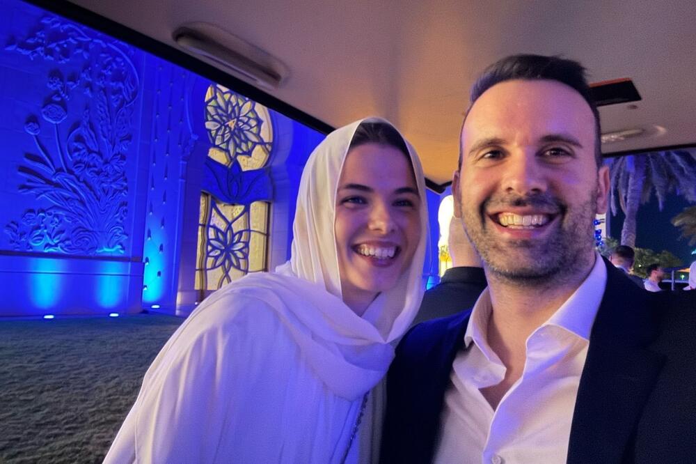 Milojko Spajić sa suprugom u Dubaiju, Foto: x.com (profil Milojko Spajić)