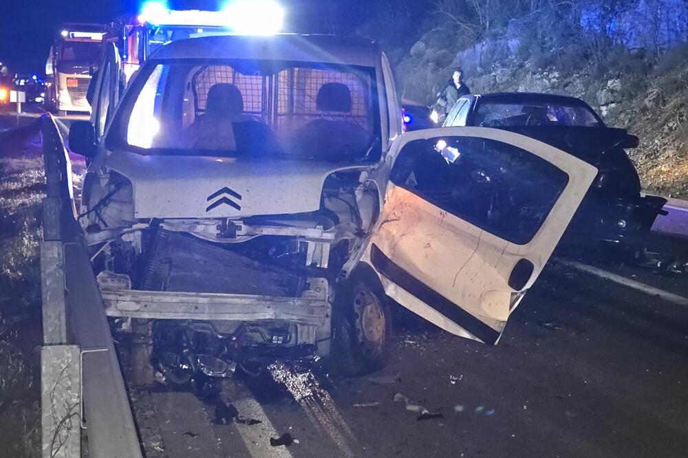 Sa mjesta udesa, Foto: Danijela Lasica