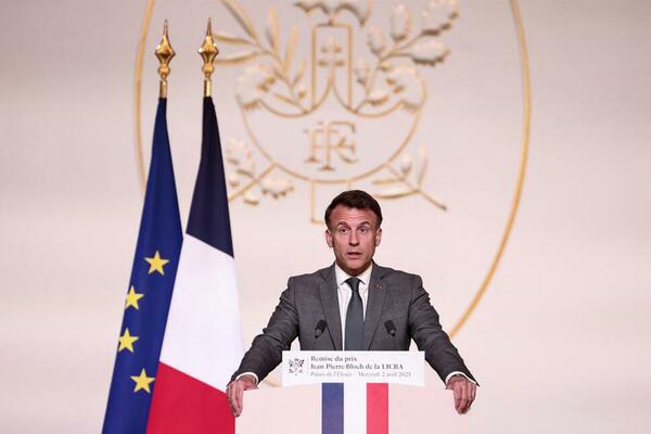 Makron pozvao na jake akcije ako Rusija nastavi da odbija mir