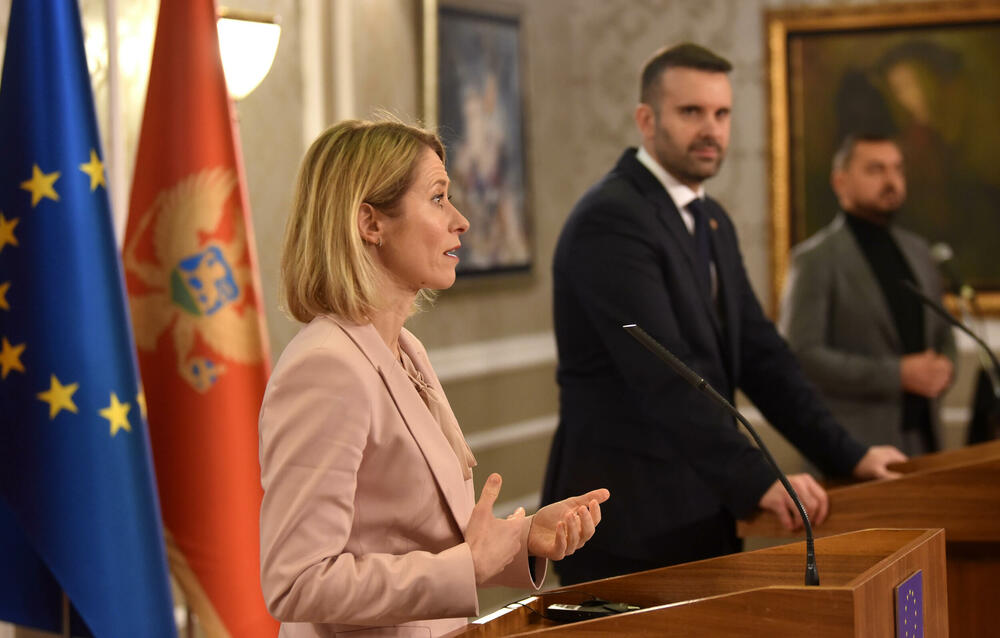 <p>"Drago mi je da Crna Gora podržava teritorijalni integritet Ukrajine i povelju UN. Kao što ste velikodušno prihvatili ukrajinske izbjeglice. Koliko shvatam, primili ste ih više po glavi stanovnika nego bilo koja zemlja na svijetu", poručila je Kalas</p>