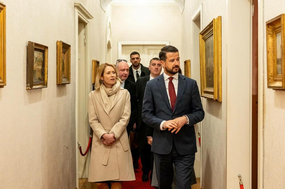 <p>Milatović je ocijenio da posjeta visoke predstavnice EU Kaje Kalas dolazi u ključnom trenutku za region i njegov evropski put te da je nastavak politike proširenja i integracija zemalja Zapadnog Balkana važno pitanje koje može pokazati snagu Evropske unije</p>