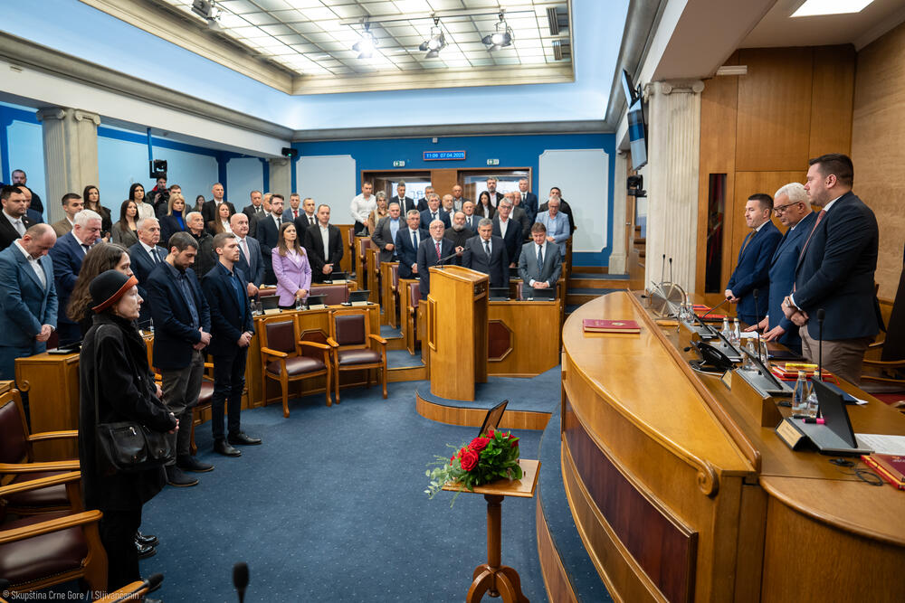<p>Bivši poslanik u Skupštini Crne Gore i dugogodišnji odbornik Skupštine opštine Nikšić, preminuo je 3. aprila</p>