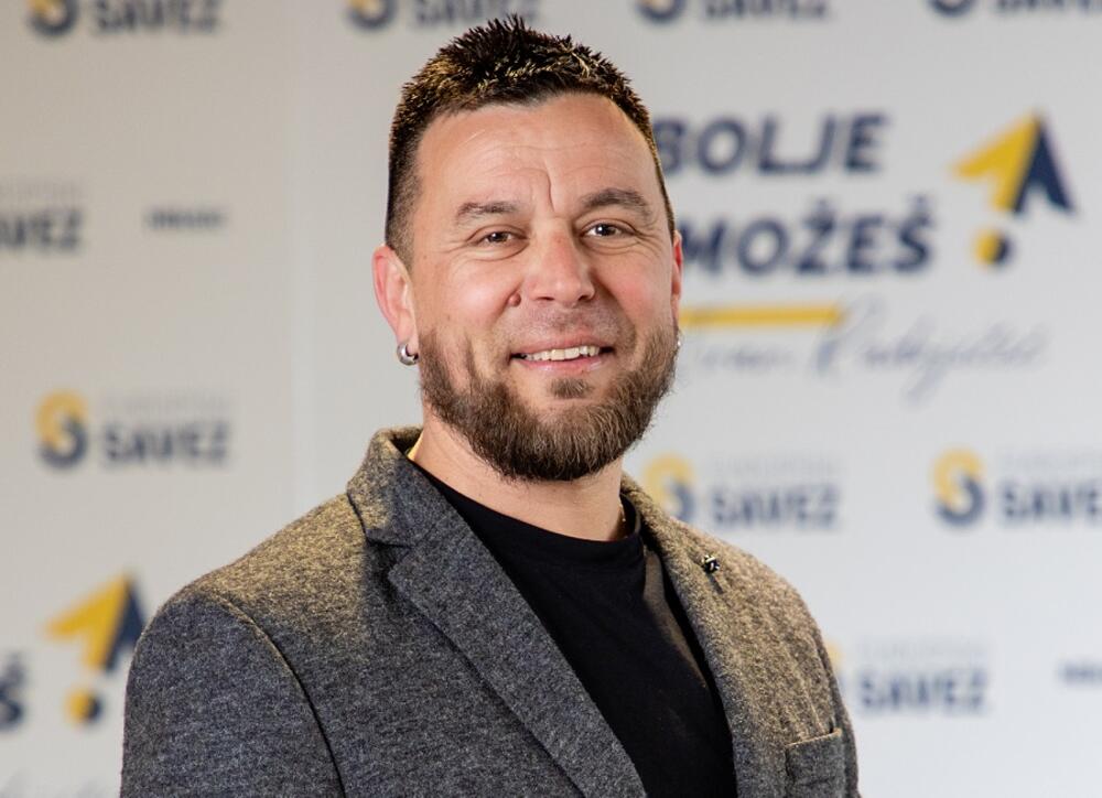 “Žalosno je što neko trguje mrtvim kostima”: Radojičić