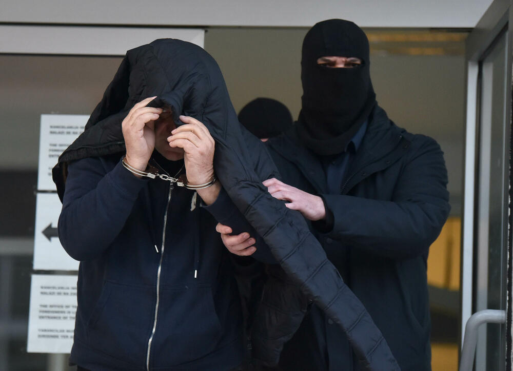 <p>Mujević, kako se vjeruje, bio je godinama najvažna karika na ruti šverca cigareta od Podgorice ka Rožajama i dalje ka drugim Srbiji i Kosovu</p>