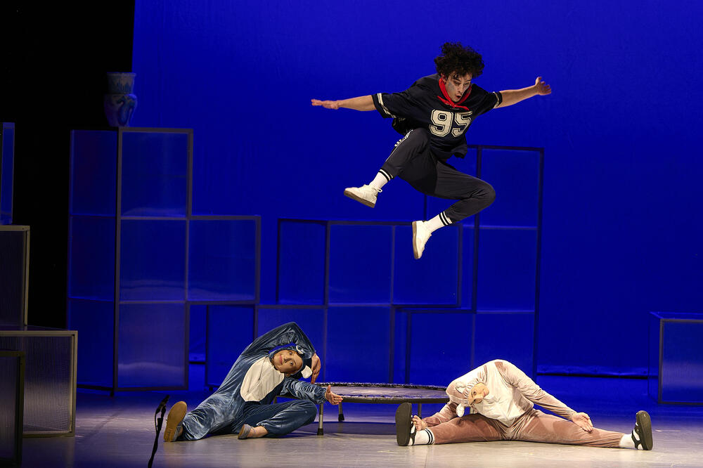 Kašćelan u predstavi "Slučaj slomljene vaze", Foto: Duško Miljanić