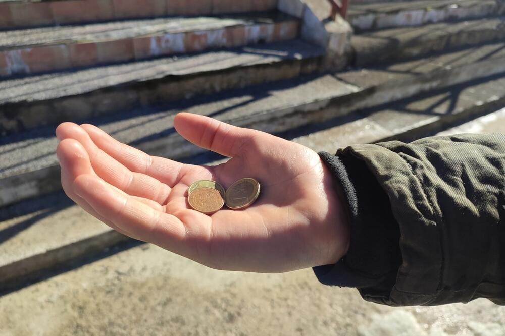 Dati pare je mač sa dvije oštrice, Foto: Svetlana Mandić