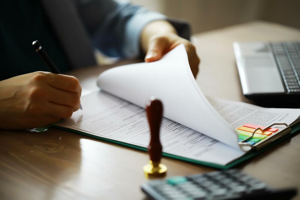 Agencija usvojila 2.374 žalbe zbog ćutanja administracije, Foto: Shutterstock