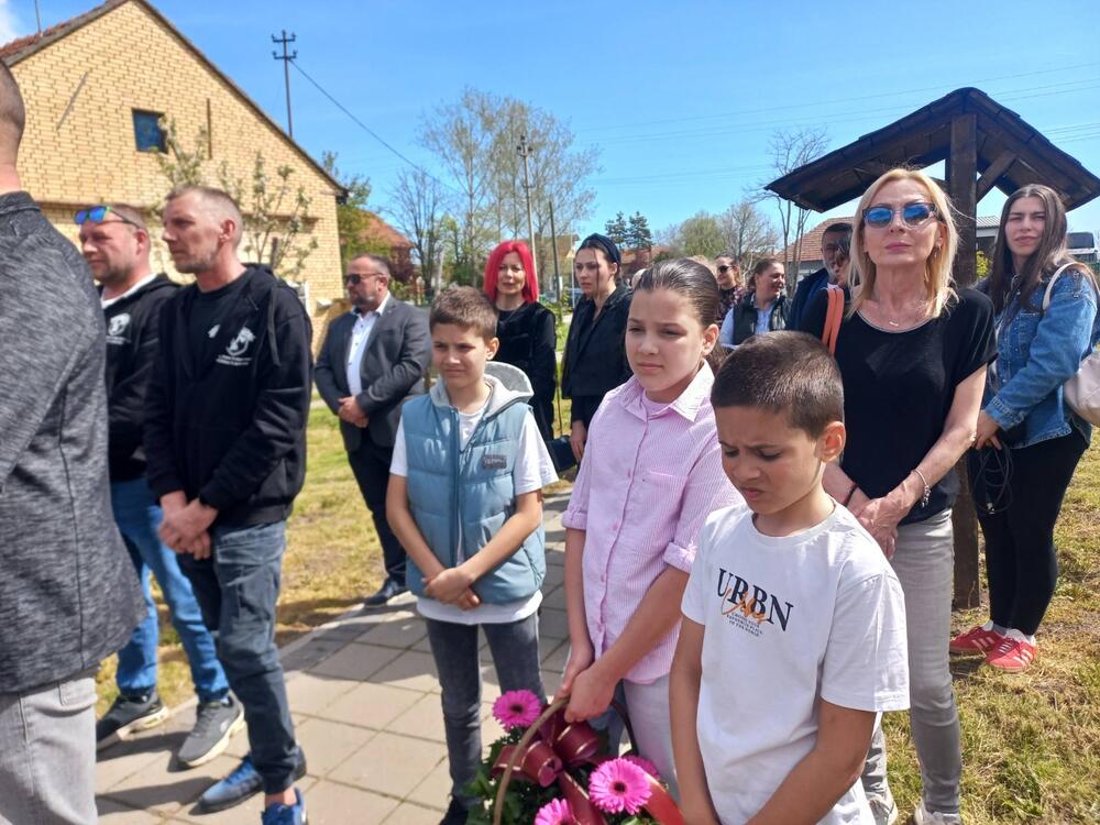 <p>Na obilježavanju 84 godine od smrti Žugića, Vraneš je izjavio da "srpski narod gdje god da živi ne smije da zaboravi na svoje heroje čijom zaslugom svi mi danas živimo u slobodi"</p>