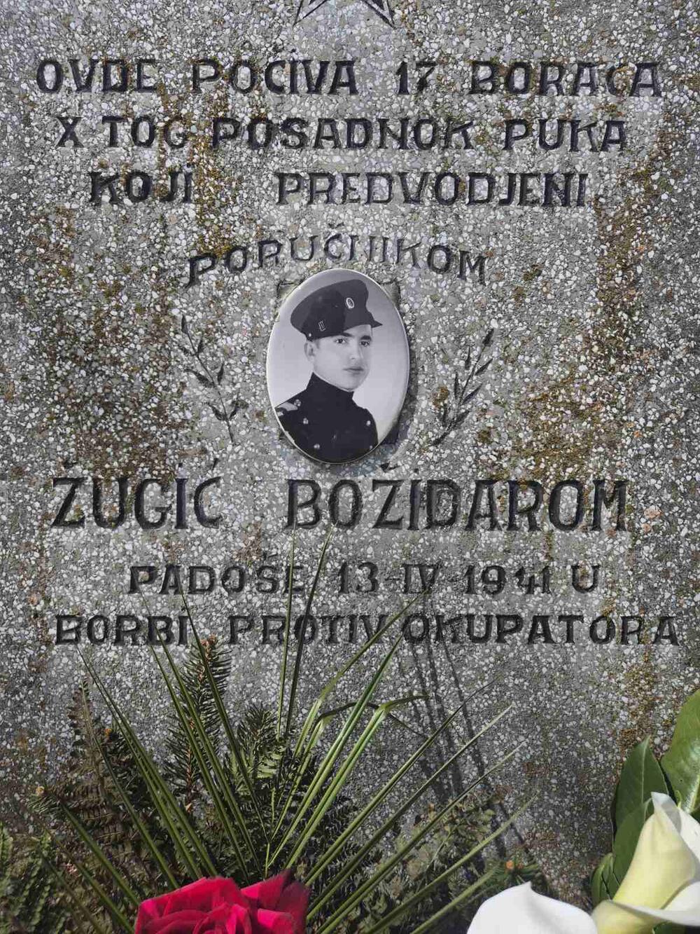 <p>Na obilježavanju 84 godine od smrti Žugića, Vraneš je izjavio da "srpski narod gdje god da živi ne smije da zaboravi na svoje heroje čijom zaslugom svi mi danas živimo u slobodi"</p>