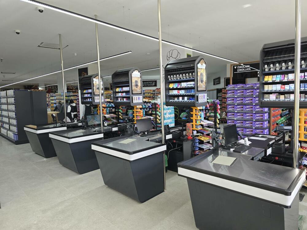 <p>Slavimo zajedno dva grada – dva otvaranja u istom danu – dva dana 10 % popusta na kompletnu kupovinu!</p>